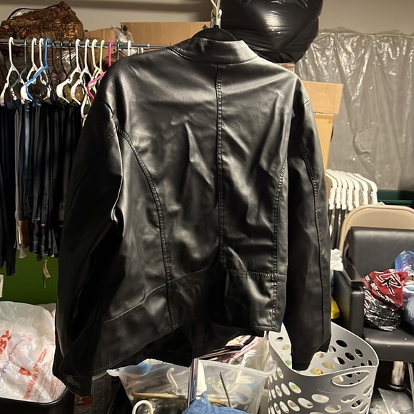 Great quality jacket - Picture 3 of 3